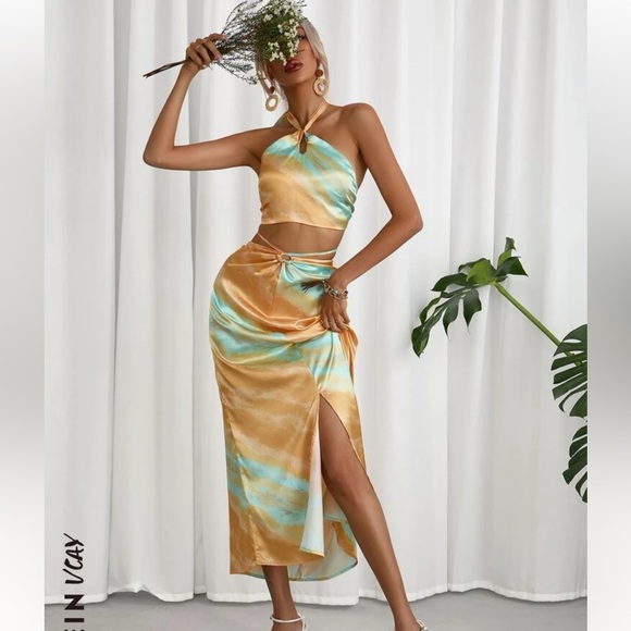 Two Piece Set - Picture 5 of 6